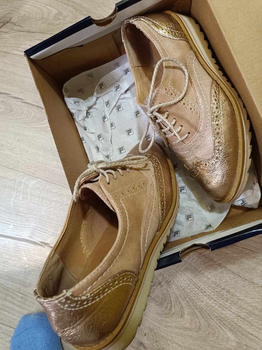 Дамски обувки