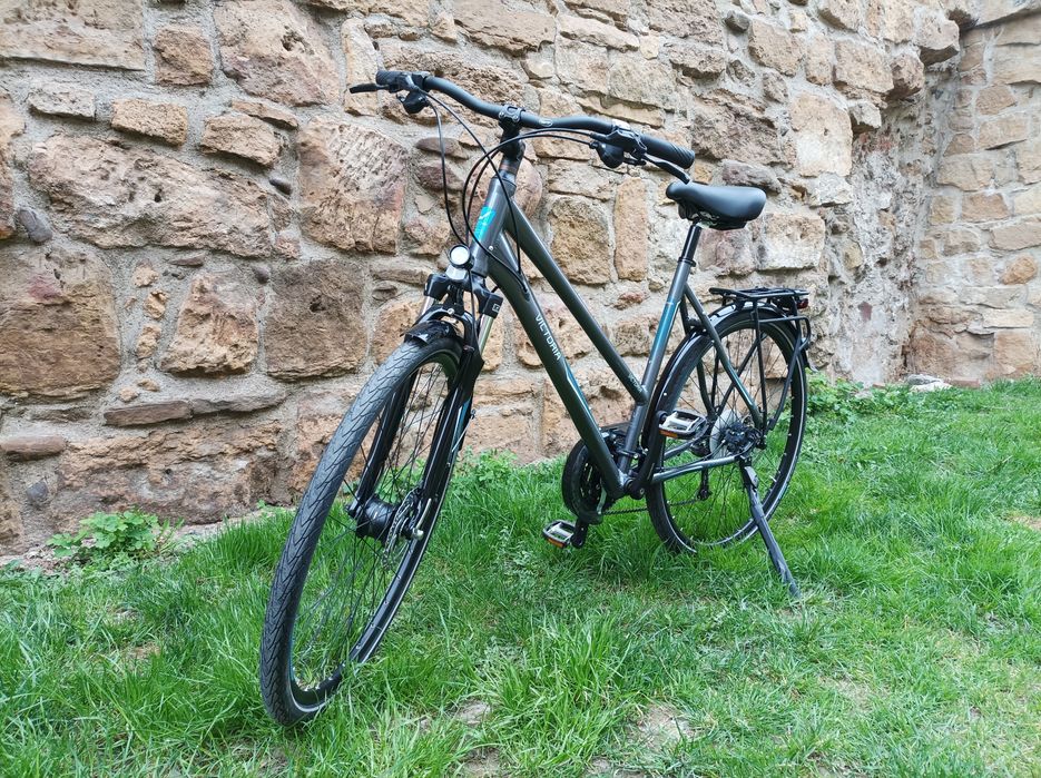 De vanzare bicicleta dama de oras trekking
