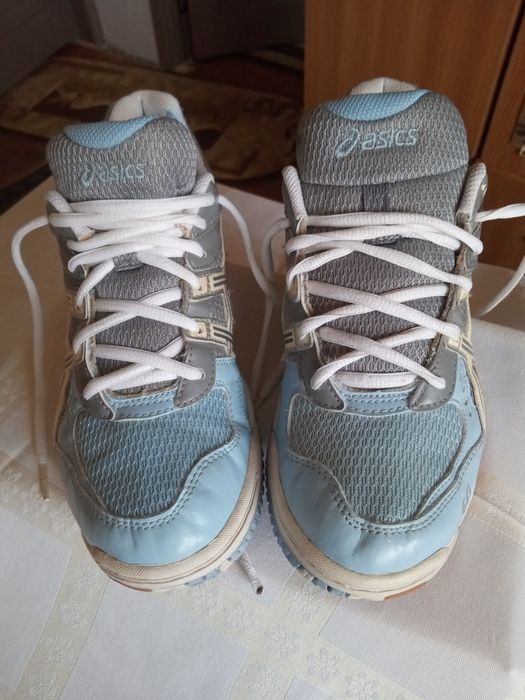 Asics Gel Task mărimea 40,5 stare foarte bună