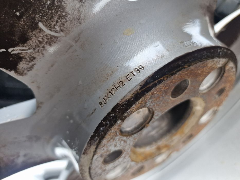 Гуми с Джанти за Audi A6 225/55 R 17 Pirelli