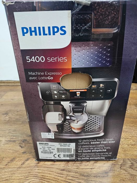 Продавам кафе автомат Philips