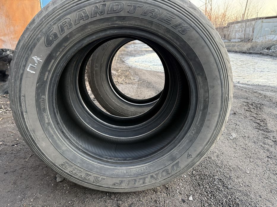 Продам резину летнию DUNLOP AT 22