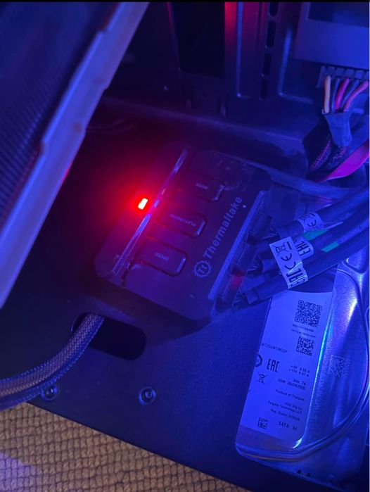 Vand pc gaming in stare excelenta