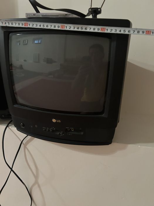 Продам 2 телевизора LG