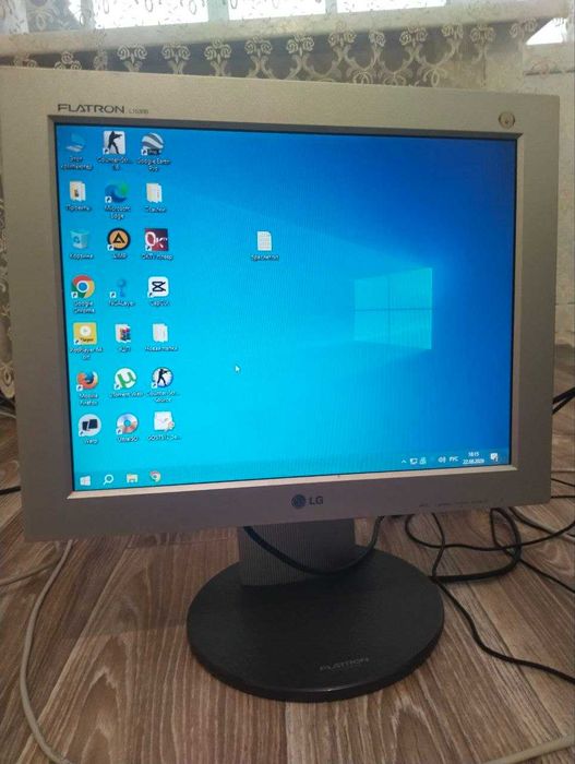Продам монитор LG Flatron L1530B б/у