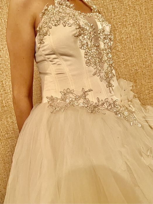 Продам шикарное свадебное платье.