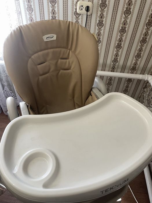 Стул десткий для кормления