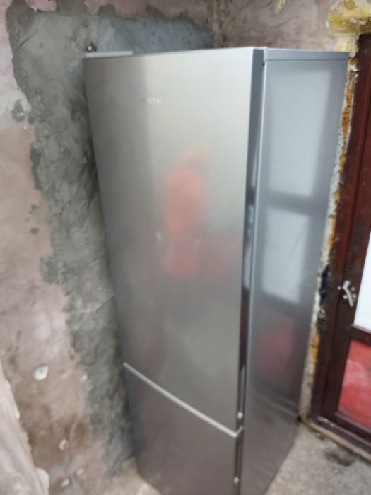 Vand frigider artic urgent