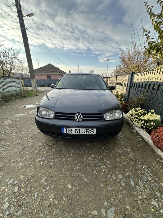 Golf 4 1.6  110HP