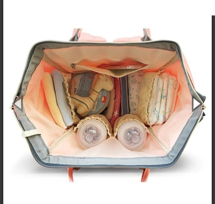 Раница за детски аксесоари и принадлежности с повивалник