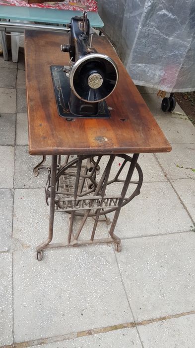 Naumann masina cusut colecție, decor sau utilizare