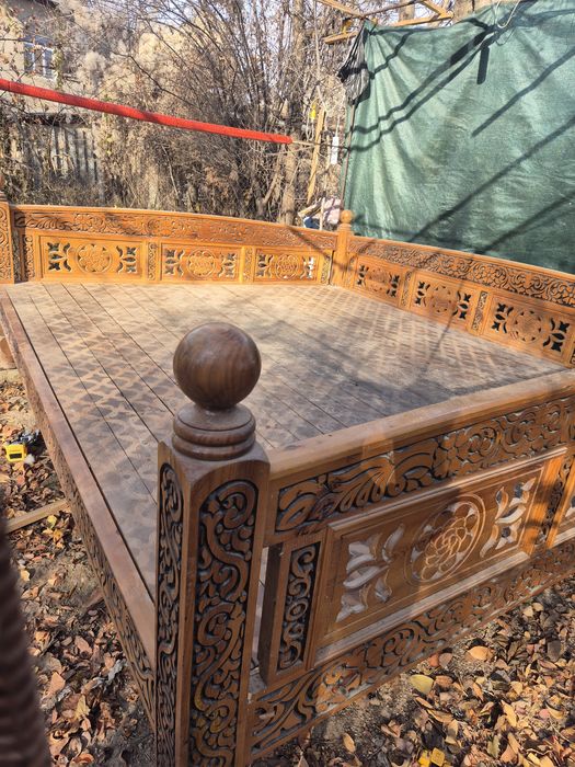 Тапчан деревянный  орех Б/У