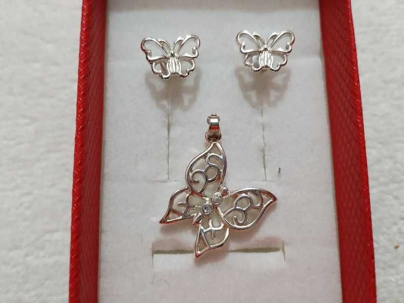 Set cercei și pandantiv