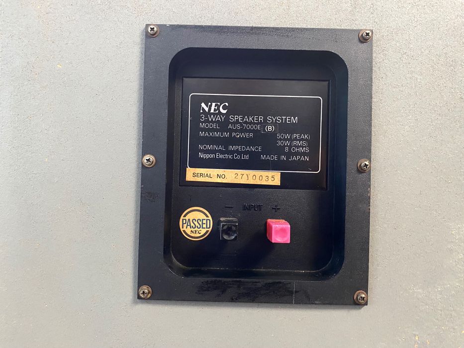 Vintage тонколони NEC