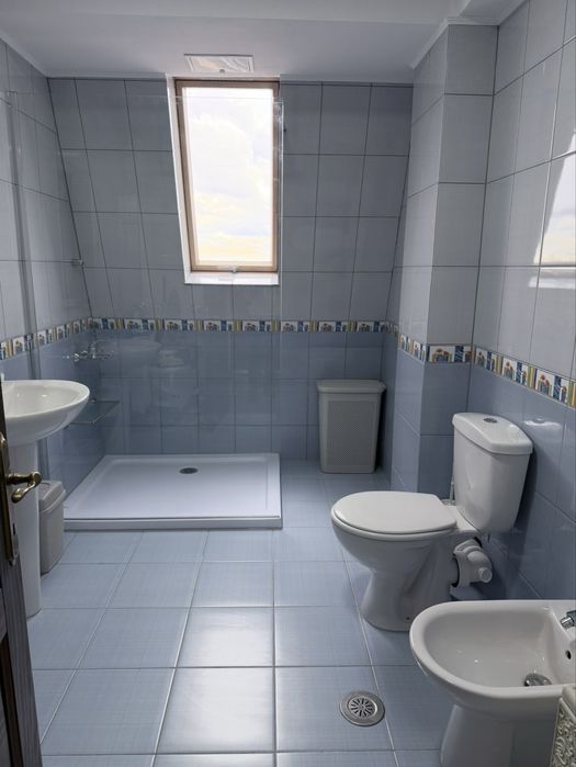 Închiriez apartament