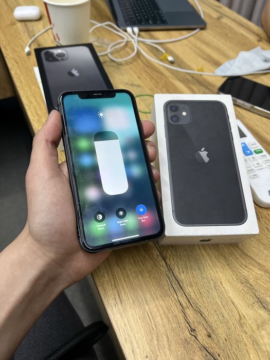 Iphone 11 sotiladi