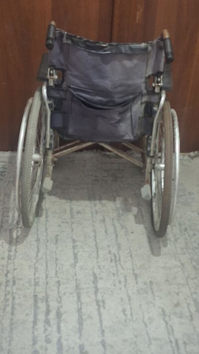 Инвалидная коляска