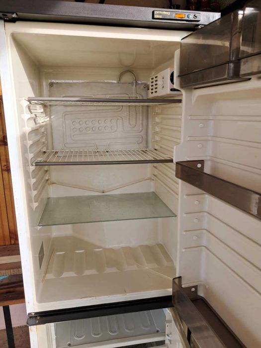 Хладилник с фризер Privileg