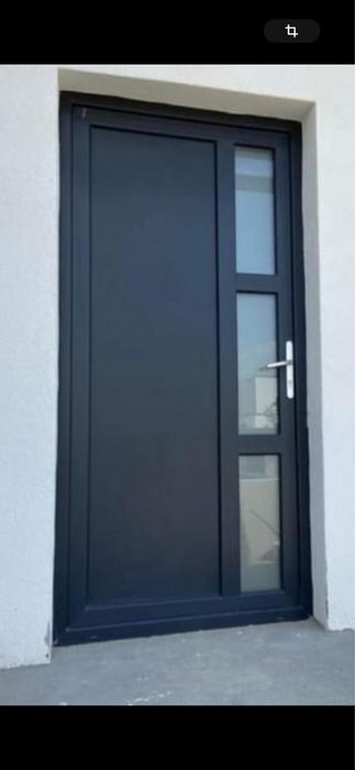 Vând geamuri și uși de termopan noi și second hand
