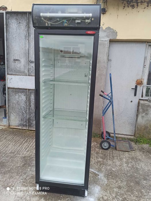 Вертикална плюсова витрина ROYAL