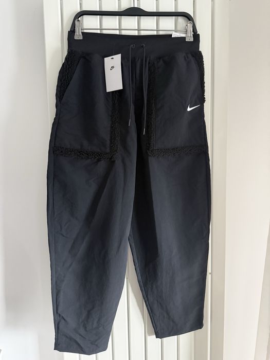 Pantaloni negri nike