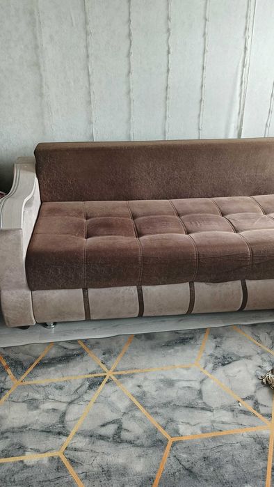 Продам двухспальную кровать и диван