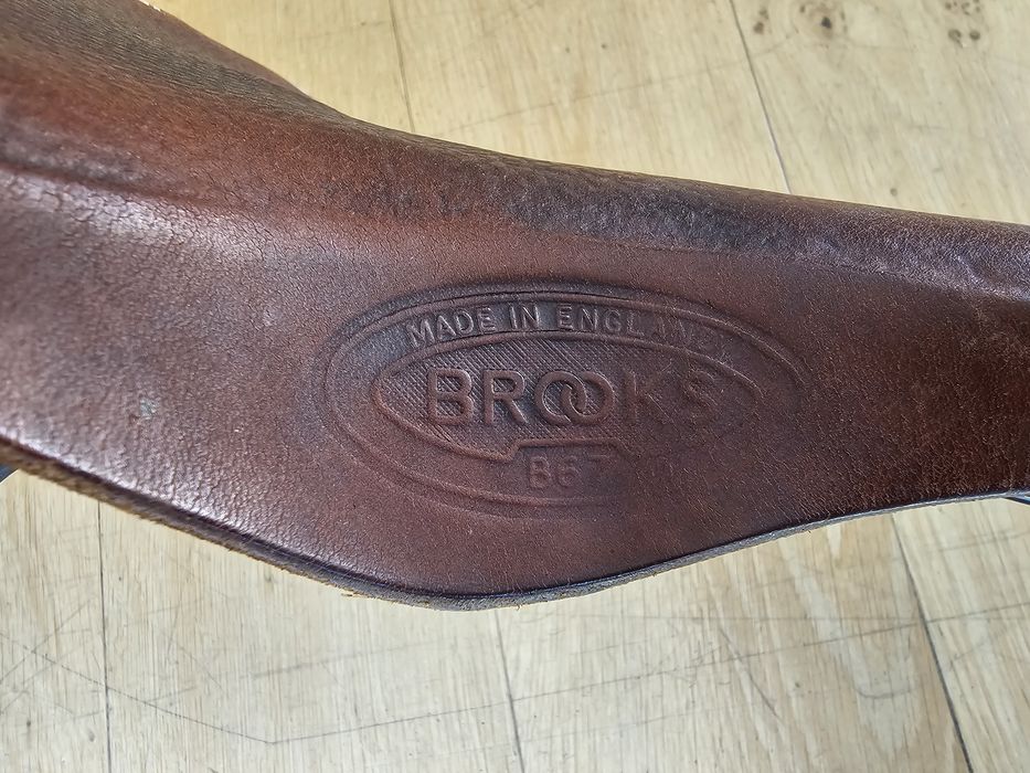 Sa bicicleta BROOKS