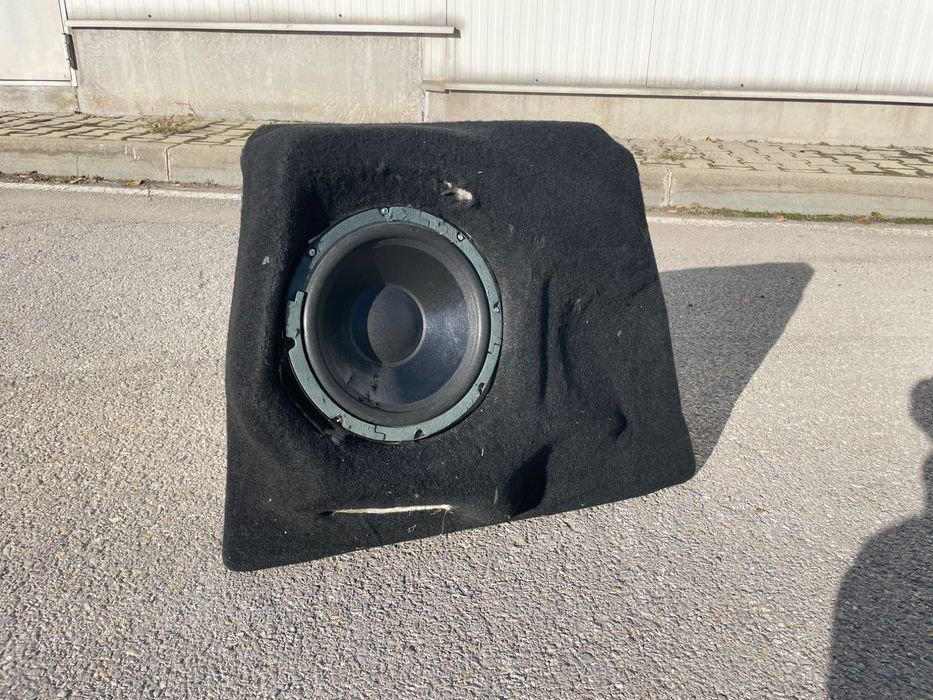 12” Бас Кутия за VW Golf 4