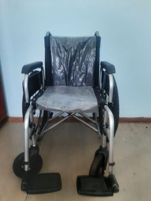 Продаётся инвалидная коляска..