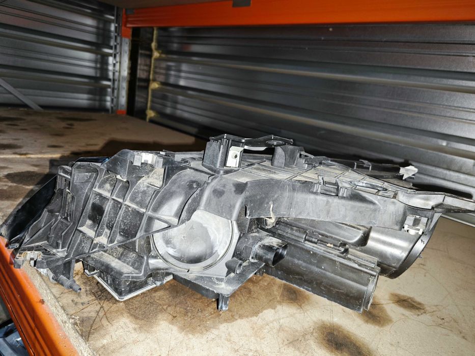 Ляв десен фар Audi A7 4G8 C7 ксенонови Фарове Ауди А7