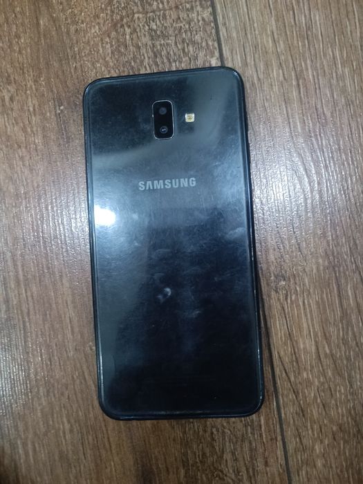 Продаю Samsung j6+