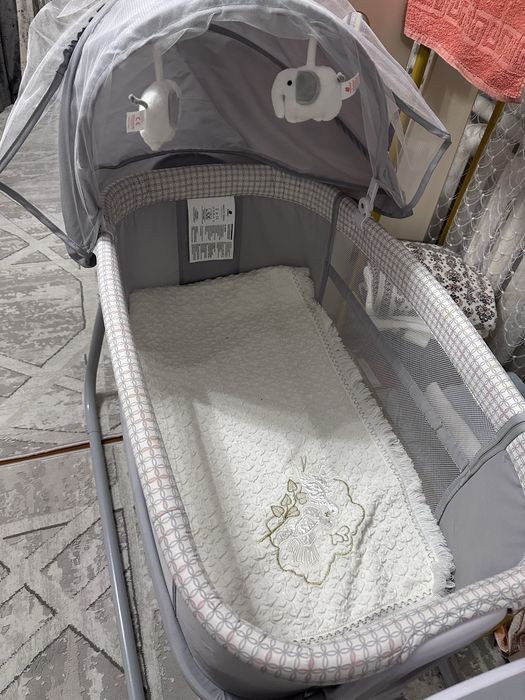 Продам манеж-кровать