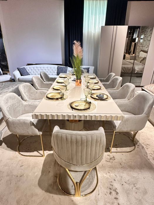 Стол со стульями клмплект