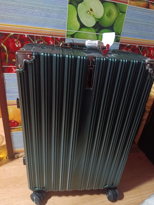 Чемодан 20л алюминиевый 22000 торг