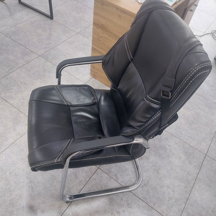 Charm kreslo tabiiy koja