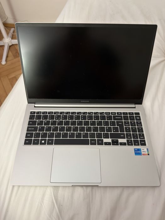 Laptop Samsung Galaxy Book 750XDA