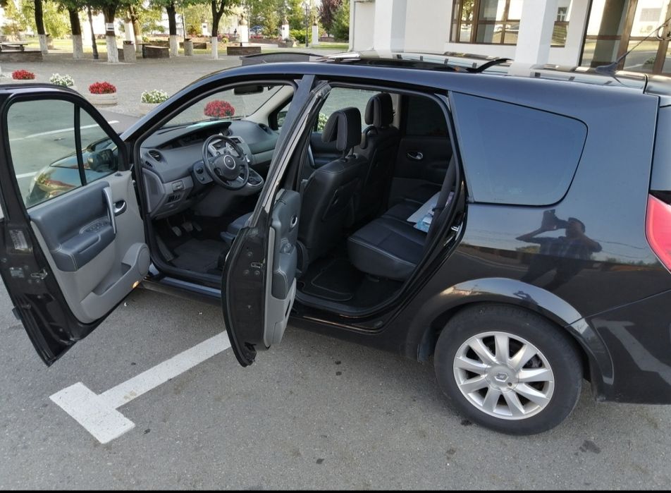 Renault Grand Scenic 2