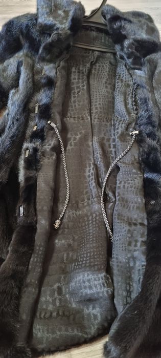 Продам норковую шубу