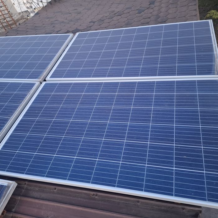 Vând sistem fotovoltaic cu invertor de 3.2kw