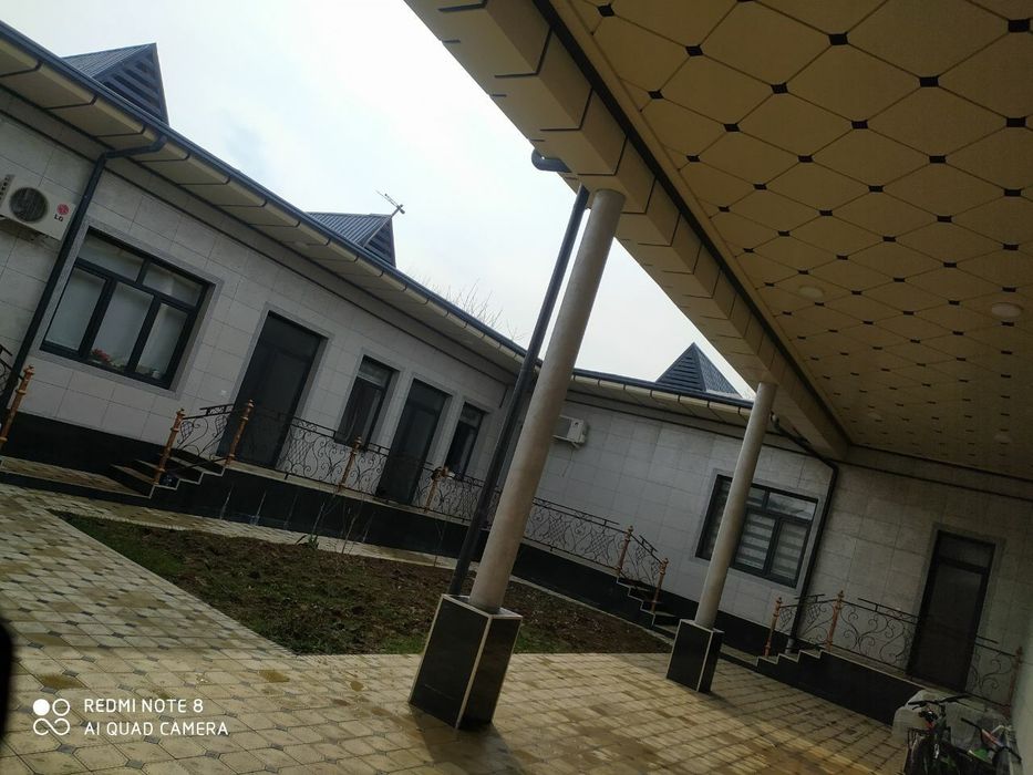 Hovli uchastka sotiladi