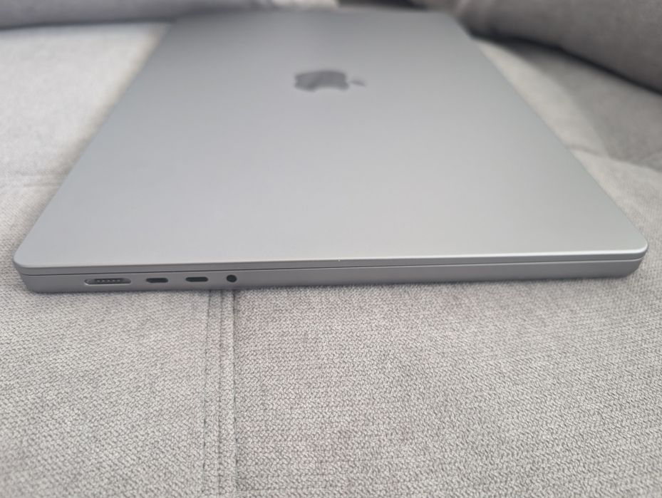Лаптоп Macbook PRO 16 M1 PRO 32GB 512GB КАТО НОВ