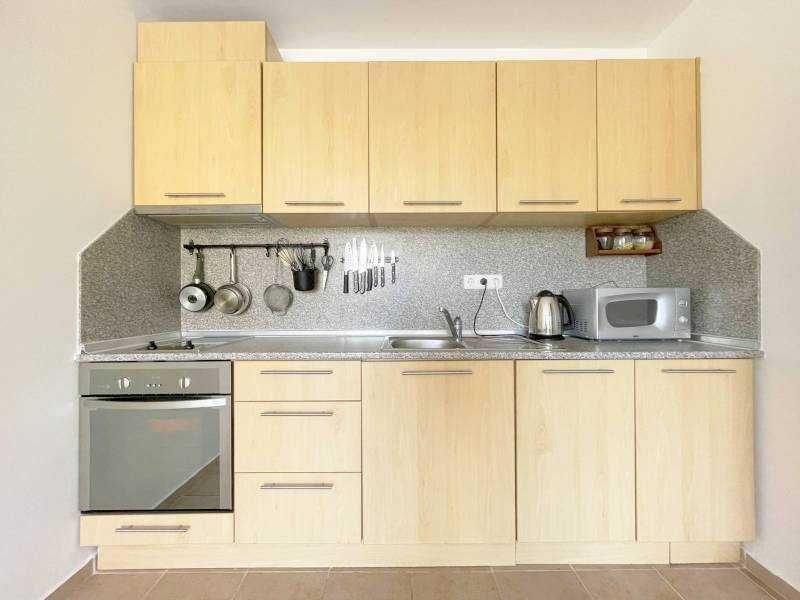 Продава се Двустаен апартамент в к.к. Слънчев бряг - 63 кв.м за 1080 €/кв.м - Снимка #3