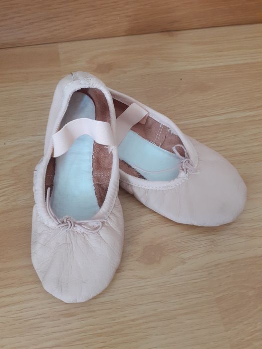 Vând balerini fetiță, marimea 29
