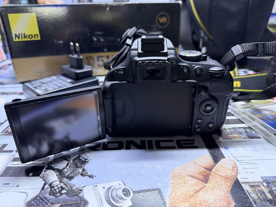Nikon D5100 + 2 obiective / CreativAmanet
