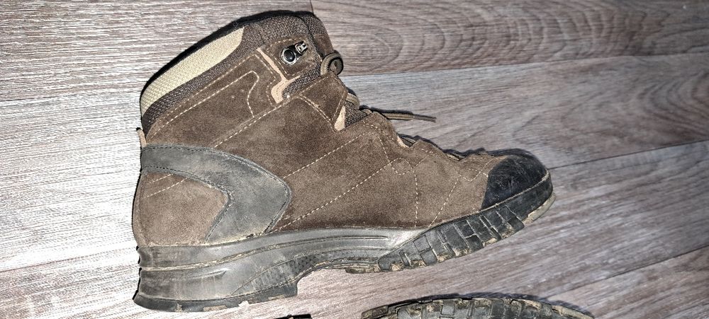 Lowa __Gore__tex__Дамски  Боти 37. 1/2