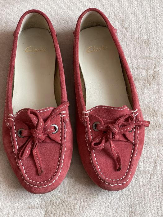 Pantofi din piele Clarks marimea 37