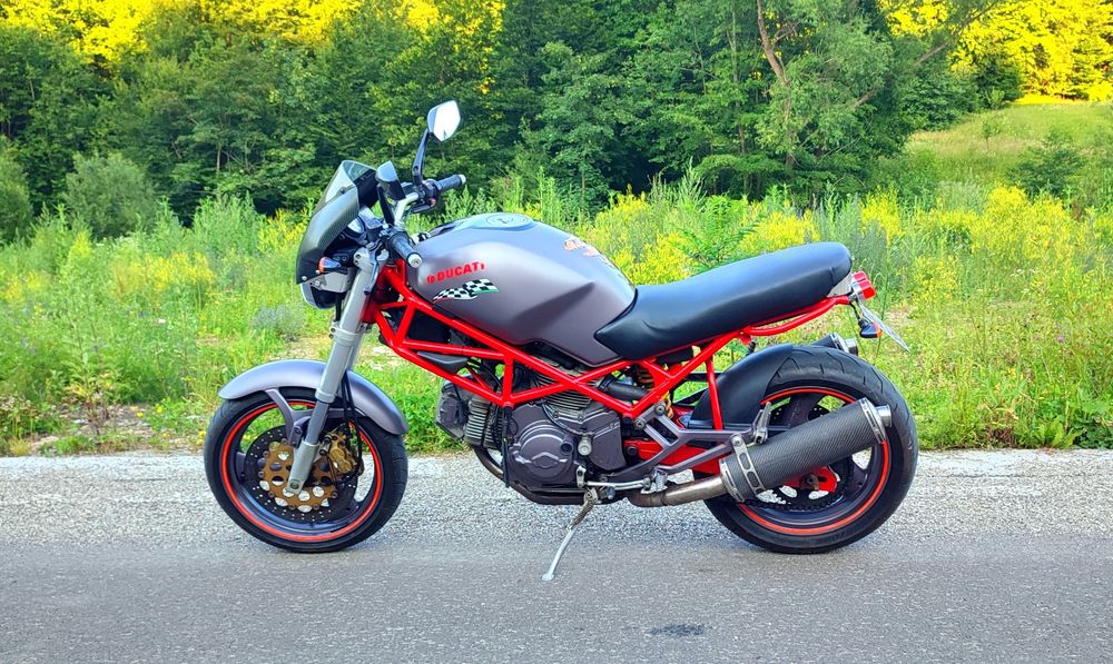 Ducati Monster 600 nu Kawasaki Honda Yamaha Suzuki KTM CF moto