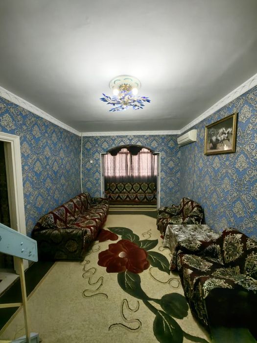 Продам уютную трёхкомнатную квартиру в Пятом Микрорайоне.