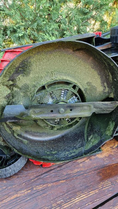 Masina electrica tuns iarba Bosch 37 cm