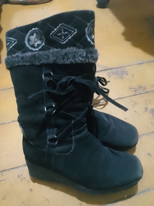 Велурен ботуш 37